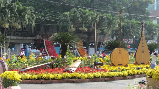 Đường hoa Nguyễn Huệ khoe sắc trước giờ khai mạc - ảnh 10